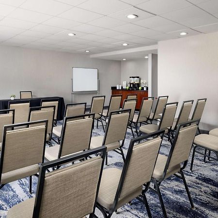 Hampton Inn Long Island/Islandia Luaran gambar